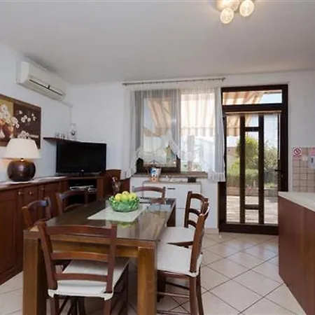 Apartment With A Parking Space Lovran, Opatija - 23701