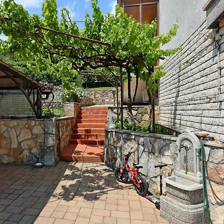 Apartment With Parking Space Lovran, Opatija - 23701